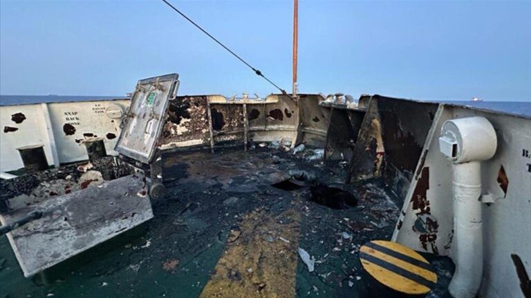 Gazze’ye yardım götürürken Özgürlük Filosu Koalisyonu’nun “Conscience” adlı gemi Malta açıklarında İHA saldırısına uğradı…