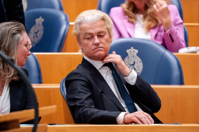 Hollanda’da Aşırı sağcı lider Geert Wilders, Hollanda’nın göç politikasında köklü değişiklikler talep ettiği 10 maddelik planını açıkladı.