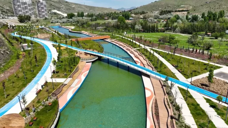 Çevre, Şehircilik ve İklim Değişikliği Bakanlığı tarafından yapımı tamamlanan Ankara İmrahor Vadisi Millet Bahçesi, ziyarete açıldı…