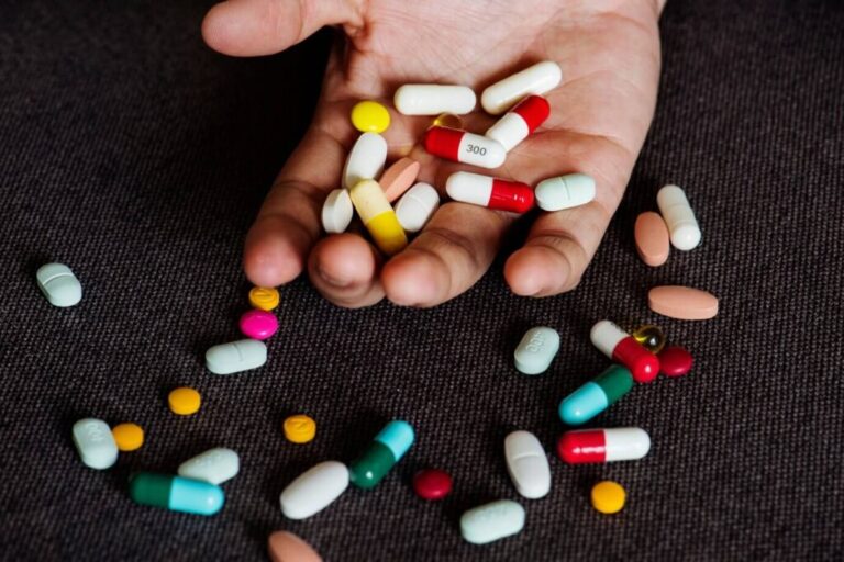 Bağımlılık iradesizlik değil, hastalık…