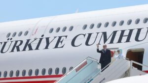 İletişim Başkanı Fahrettin Altun, Cumhurbaşkanı Recep Tayyip Erdoğan’ın yarın Azerbaycan’ı ziyaret edeceğini duyurdu.