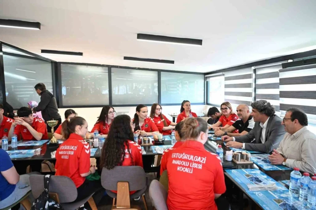 Okullar Arası Türkiye Korfbol Şampiyonası’nda Kartepeli öğrenciler Türkiye Şampiyonu oldu…