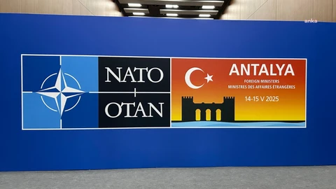 Antalya’daki NEST Kongre Merkezi’nde düzenlenen NATO Gayriresmi Dışişleri Bakanları Toplantısı’ndan notlar…