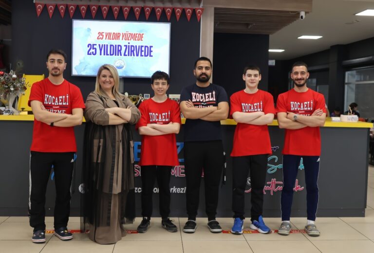 Kocaeli Yüzme Kulübü 25 nci yılında 3 sporcusunu daha Milli takıma kazandırdı.
