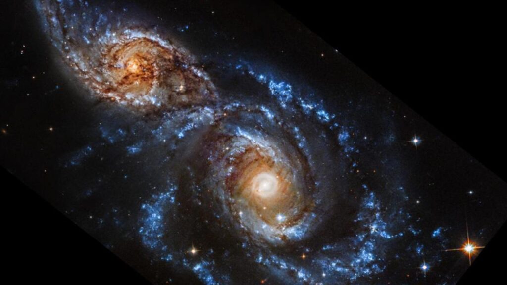 Dünya’dan 100 bin kilometre uzaklıkta kuş cıvıltıları duyuldu…