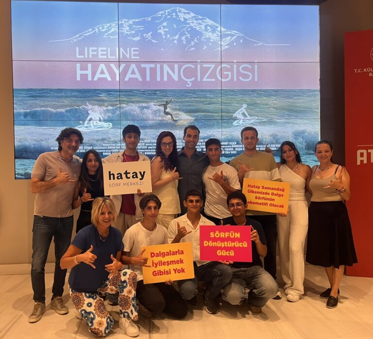 Hatay Sörf Merkezi’nin ilham verici hikâyesi, “Hayatın Çizgisi” belgeseliyle beyaz perdede hayat buldu