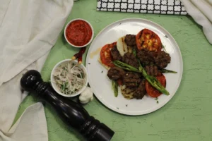 Bayram sofralarında dengeli beslenmenin püf noktaları