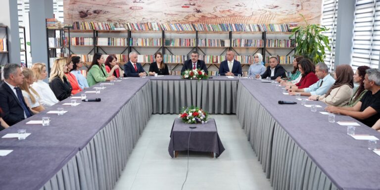 Millî Eğitim Bakanı Tekin, “Mesleki çalışma programının başlaması” dolayısıyla öğretmenlere hitap etti.