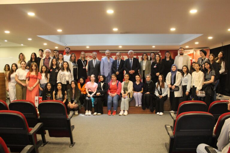 İstanbul Rumeli Üniversitesi’den “Deprem Gerçeği ve Dirençli Kentler” başlıklı konferans