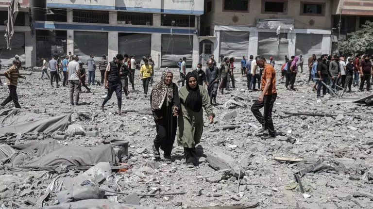 Soysuz katiller İsrail ordusunun, Gazze’de yardım dağıtım noktalarına açtığı ateş sonucu çok sayıda Filistinli şehit oldu