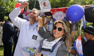 TURKSE HARINGPARTIJ IN AMERSFOORT: TURKSE EN NEDERLANDSE ZAKENWERELD KOMEN SAMEN