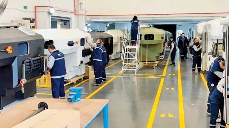 6 kıtaya karavan satıyor