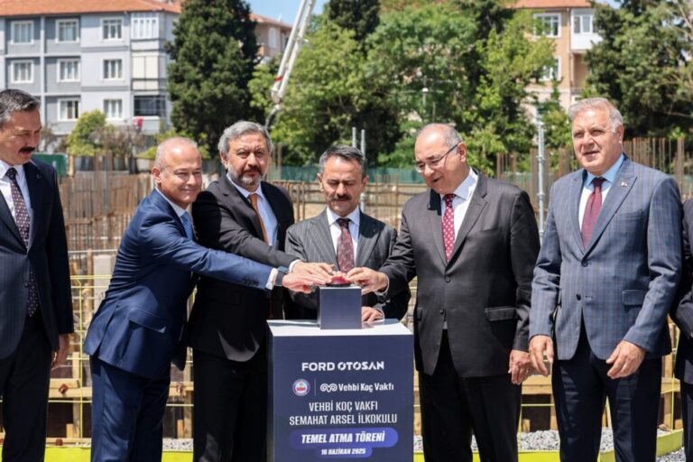 Kocaeli’nin Gölcük ilçesine yeni bir eğitim yatırımı: 35 derslikli ilkokulun temeli atıldı