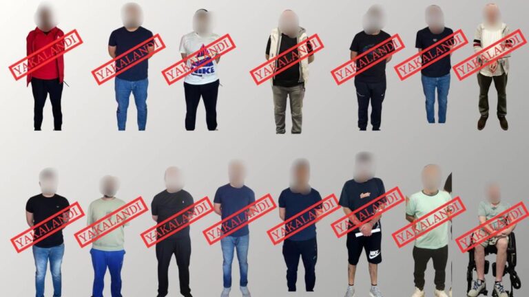 İçişleri Bakanı Yerlikaya, kırmızı bültenle aranan 15 suçlu, Türkiye’ye getirildi