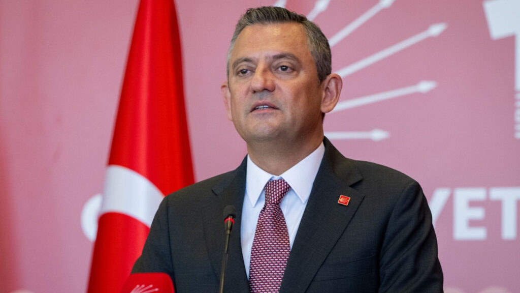 Özgür Özel kimin tetikçiliğini yapıyor?