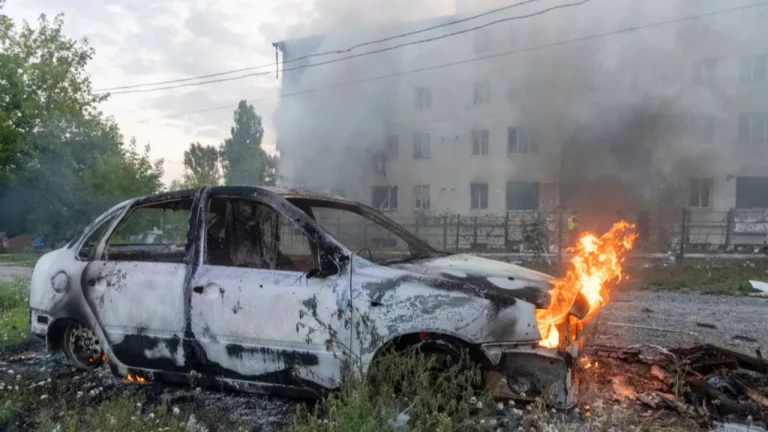 Trump-Zelenskiy görüşmesinden hemen önce düzenlenen Rus saldırılarında en az 7 kişi öldü