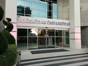 Azerbaycanlı eğitimciler Üsküdar Üniversitesini ziyaret etti
