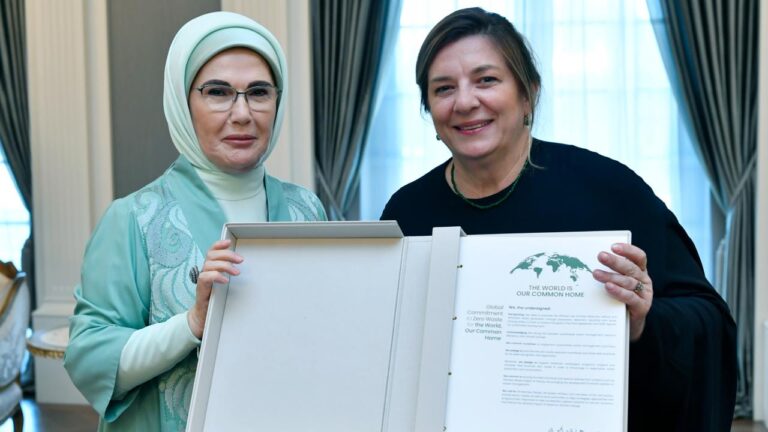 Emine Erdoğan: Türkiye-Gürcistan dostluğunun daha da güçlenmesini diliyorum