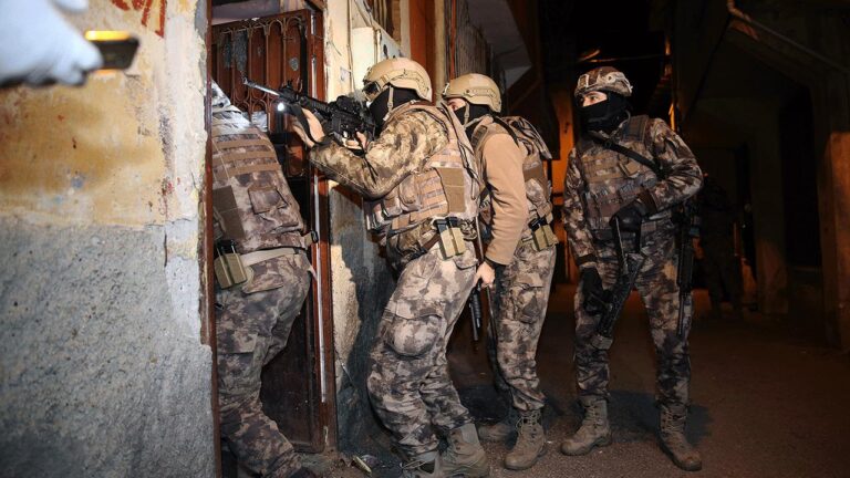 14 ilde DEAŞ operasyonu: 26 gözaltı