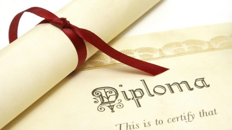 Gül KABACAOĞLU’nun yazısı: Yine Diploma Yine Kriz!