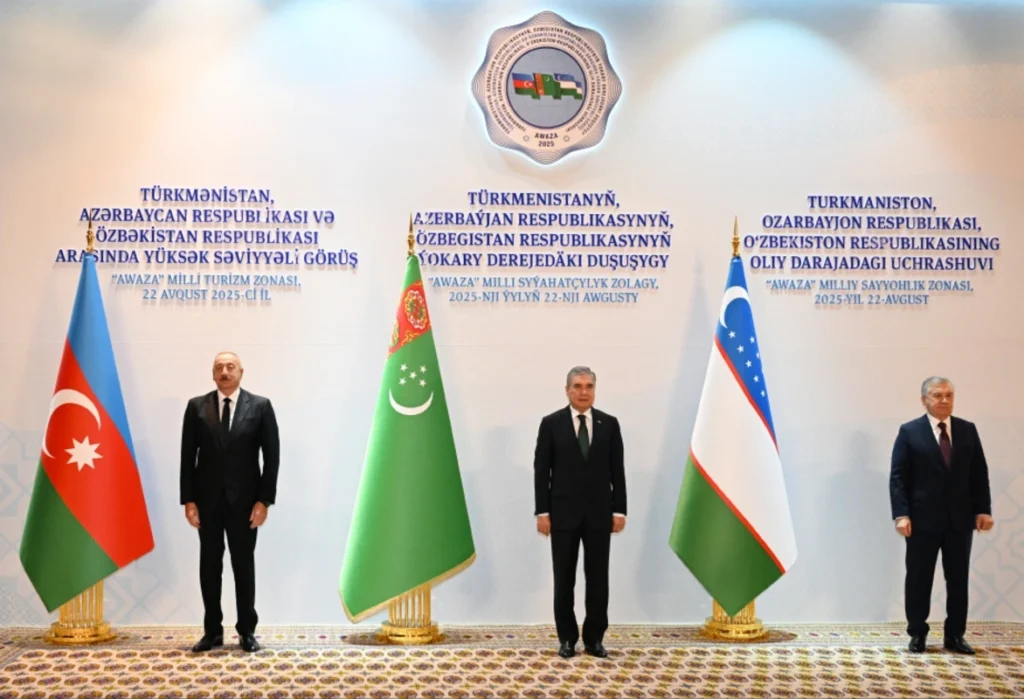 Türk Dilli Devletlerin Yeni Stratejik Platformu: Avaza Zirve Görüşmesi