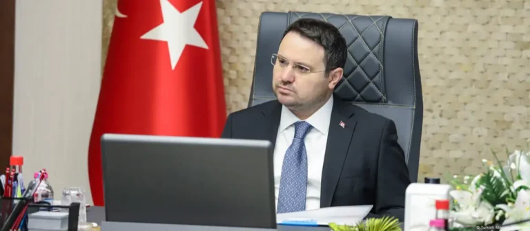 Akın Gürlek: İtirafçı olmak isteyenler kapılarda yatıyor