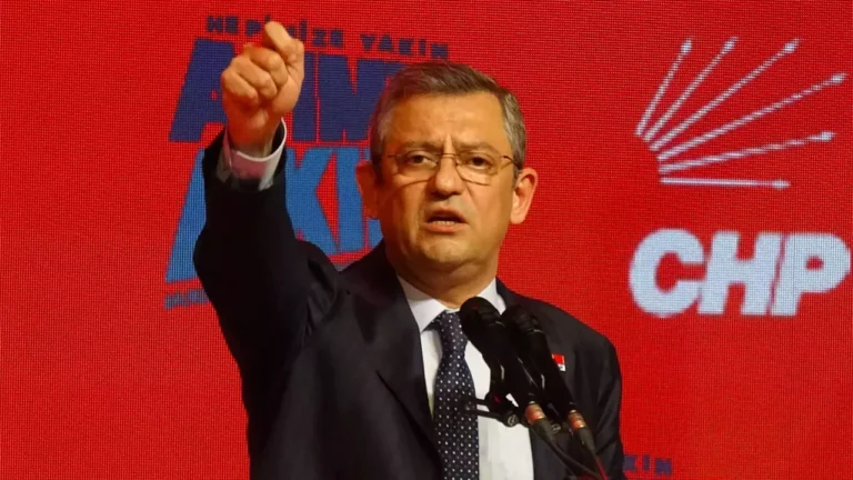 CHP’yi sarsan gelişmelerle ilgili en çarpıcı kulisi gazeteci Murat Yetkin patlattı.