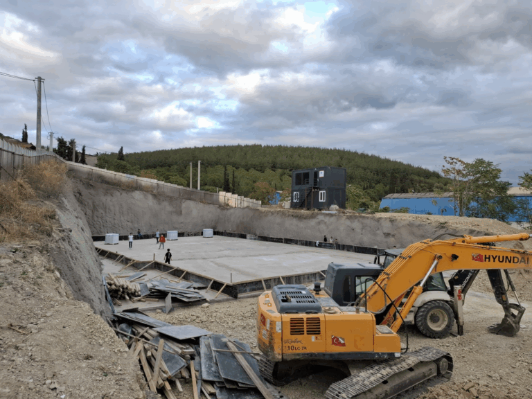 Kocaeli’n Dilovası’nda 40 yıllık yolu sanayi gaspına uğradı!…