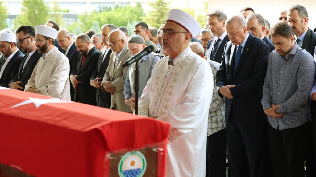 Cumhurbaşkanı Başdanışmanı Hamdi Kılıç, son yolculuğuna uğurlandı