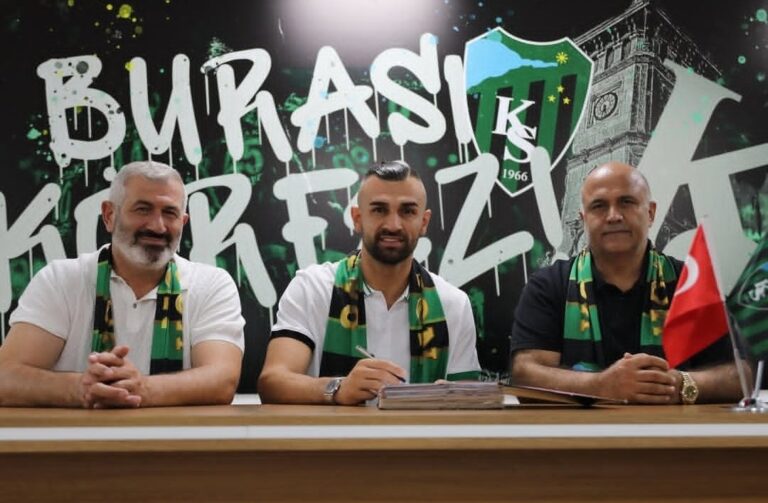 Serdar Dursun Kocaelispor’a imza attı.