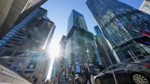 Rapor: CEO’lar küresel ekonomiye olan güven azalırken yapay zekaya yatırımı artırıyor