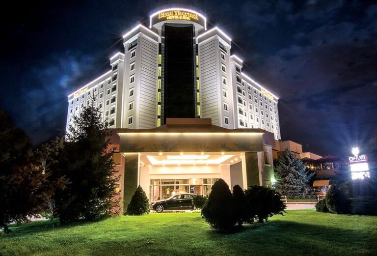 Açıklanan Condé Nast Traveler 2025’in “Okur Seyahat Ödülleri” listesine, Afyonkarahisar İkbal Termal Otel & SPA da girdi…