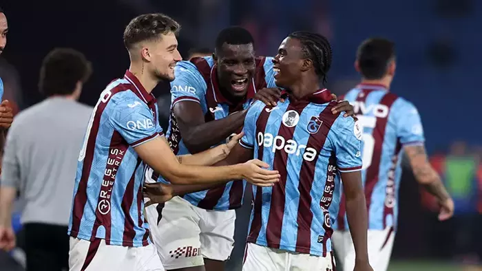 Trendyol Süper Lig’in 10. haftasında Trabzonspor sahasında karşılaştığı Eyüpspor’u 2-0 mağlup eden karşılaşmayı spor yazarları kaleme aldı…
