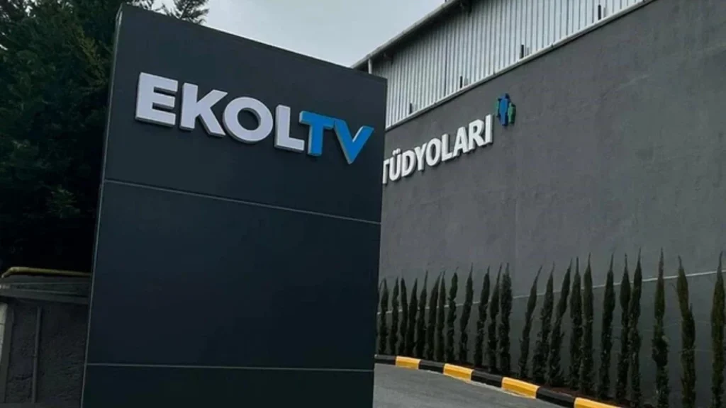 Ekol TV’de sarsıcı gelişmeler yaşanıyor. Kanalın Ankara bürosu kapatıldı, İstanbul’da ise çok sayıda çalışanla yollar ayrıldı.