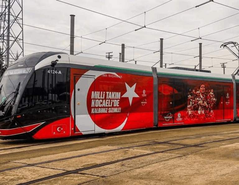 Kocaeli Büyükşehir’den “Milli” destek: Tramvay maç saatinde ücretsiz
