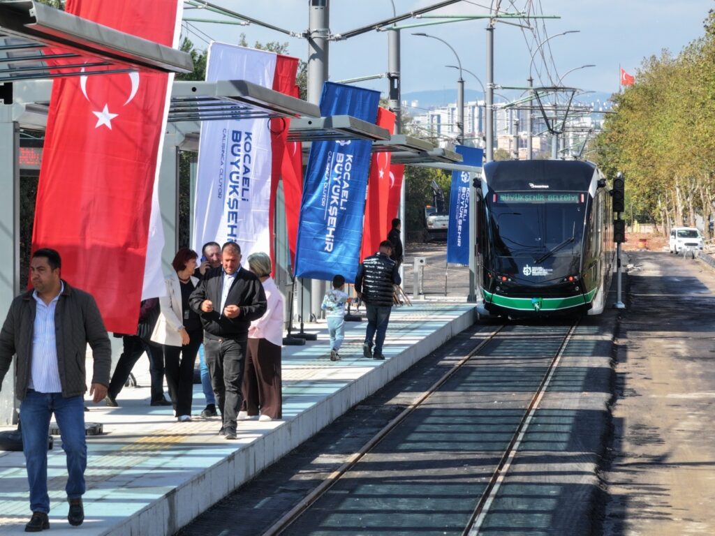 Kocaeli’de Stadyum tramvay hattı açıldı, sırada Kartepe var