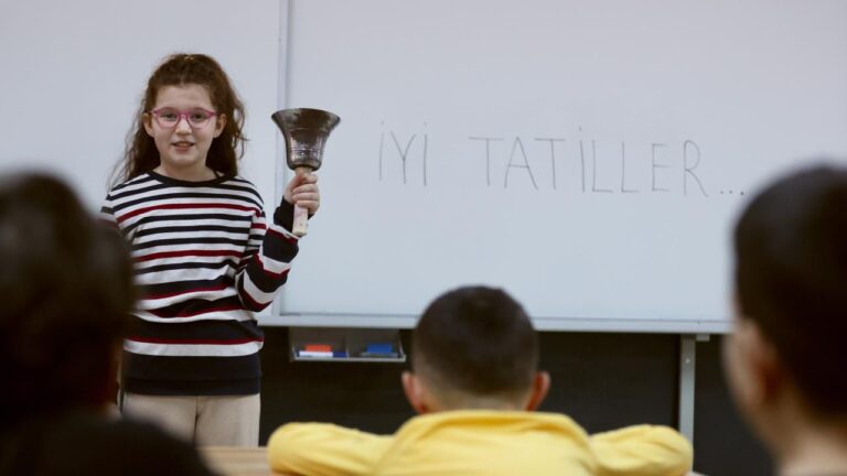 Ara tatil için son ders zili bugün çalacak