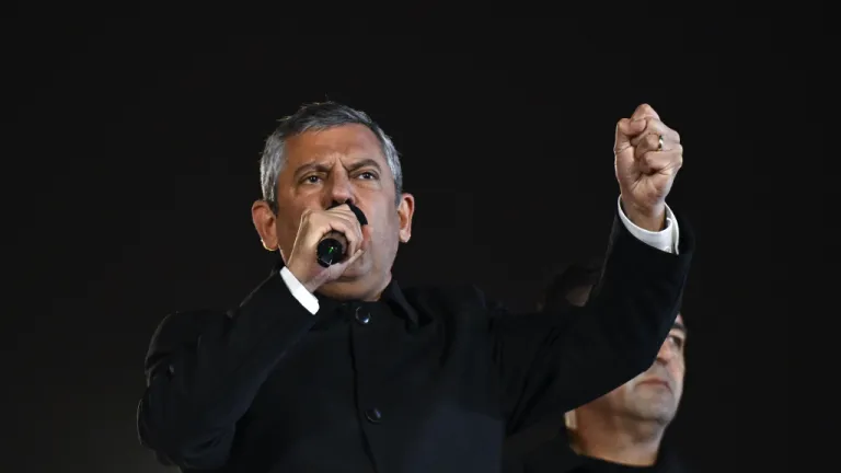 Radikal Hakaret Siyasetinin Amacı Ne?