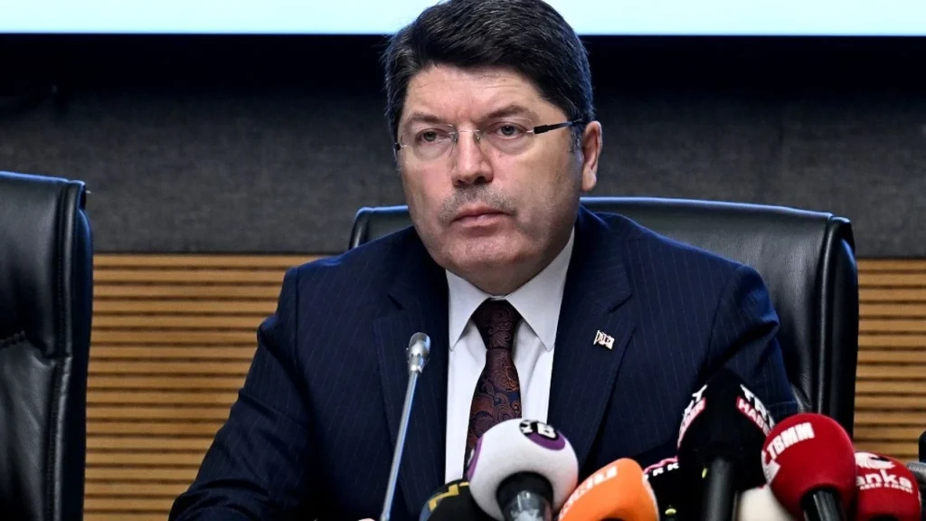 Adalet Bakanı Yılmaz Tunç, Ankara’da gündeme ilişkin basın mensuplarının sorularını yanıtladı…
