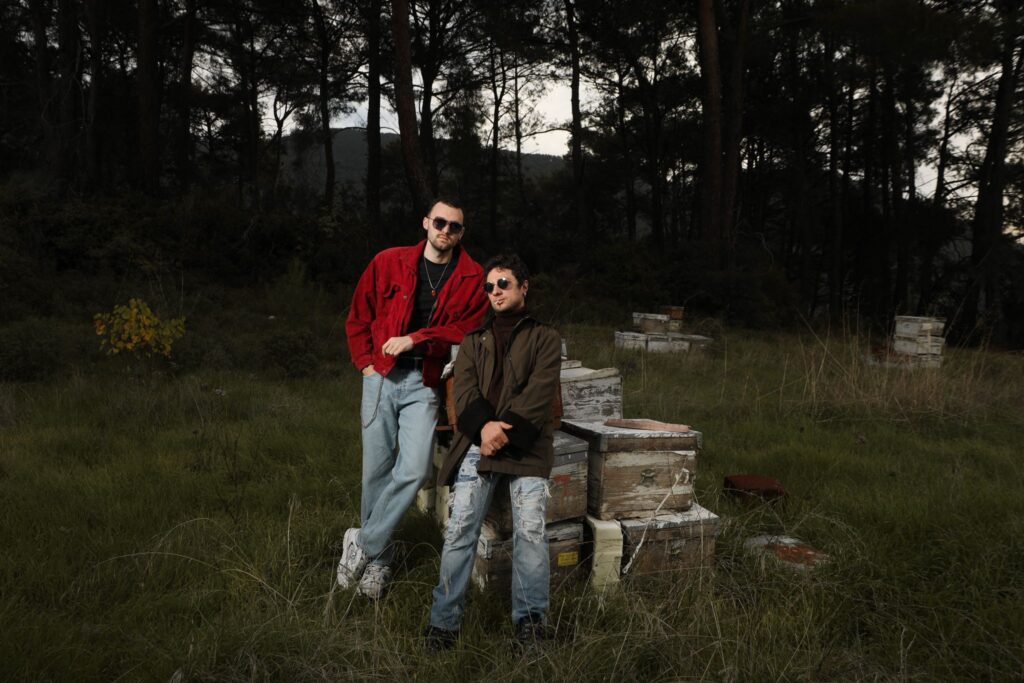 Elektronik Müziğin Yeni İkilisi Mass Cust’tan Global Vizyonlu İlk Single: “Beginning”…