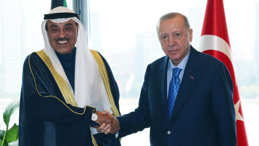 Cumhurbaşkanı Erdoğan, Kuveyt Veliaht Prensi ile görüştü