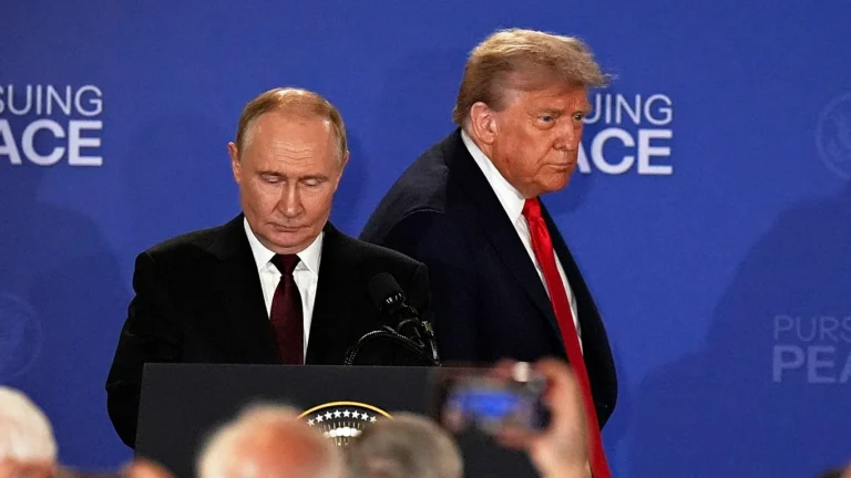 Avrupa’nın çıkmazı: Ukrayna’yı Putin’den, Grönland’ı Trump’tan korumak