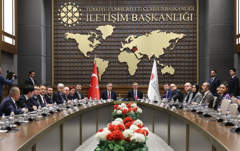 Basın İlan Kurumu ile Kredi Garanti Fonu arasında iş birliği protokolü imzalandı…