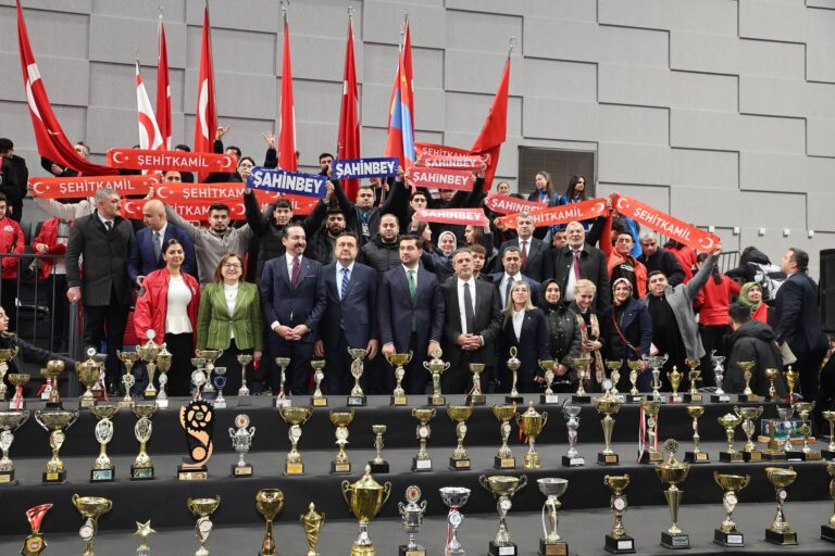 “Gaziantep’in Genç Yıldızları Ödül Töreni”nden notlar!