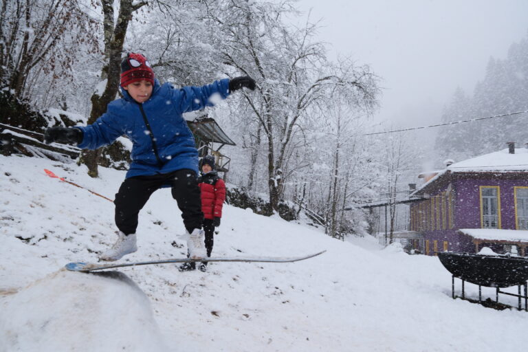 Hataylı çocuklara Karadeniz’de unutulmaz ara tatil deneyimi