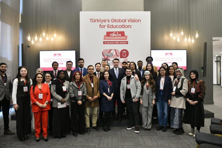 Türkiye Bursları’na 2026 Yılında 200 Bini Yakın Rekor Başvuru