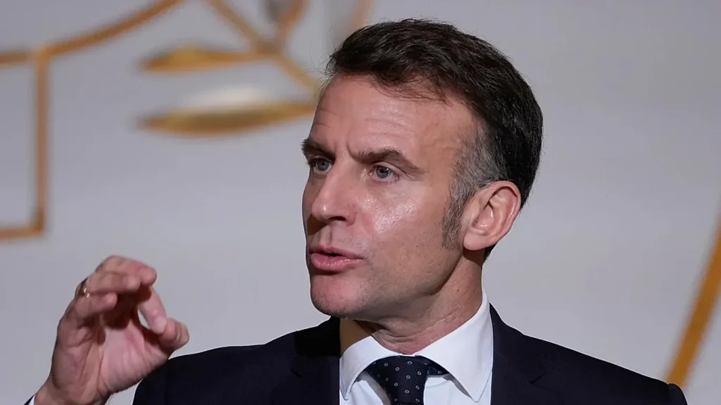 Macron’u hedef alan Rus dezenformasyonu: Epstein skandalı iddiaları