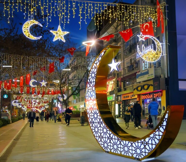 Kocaeli Büyükşehir Belediye Başkanı Büyükakın’dan “Ramazan ayı  özümüze dönüşün vaktidir”