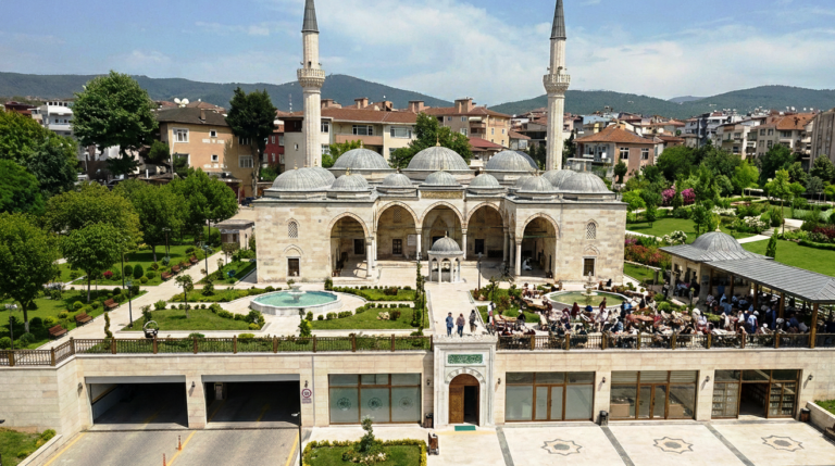 Kocaeli’n Derince ilçesinin kalbindeki kanayan yara: “Eski Yer İnadı” mı, “Gelecek Vizyonu”