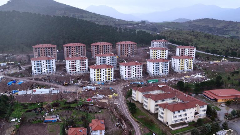 Bakan Kurum’dan “Sındırgı” paylaşımı: Söz verdik, sözümüzü tutacağız